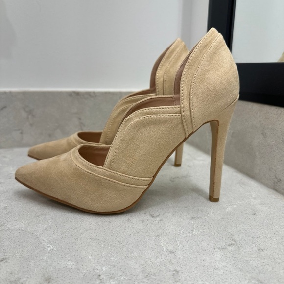 Journee High Heels - Picture 2 of 3